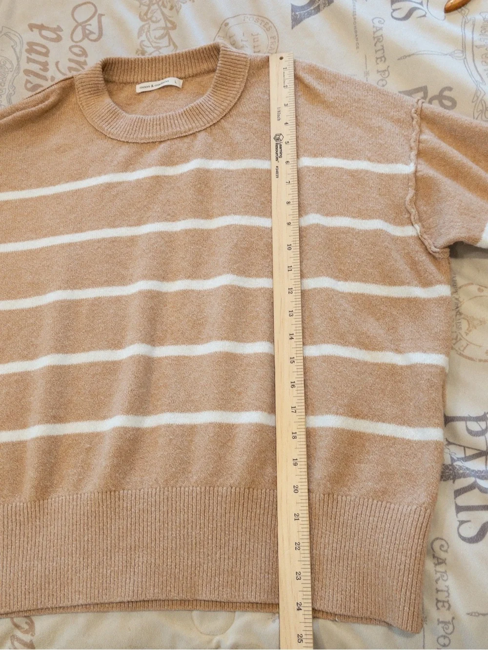 Moon & Madison Tan Crewneck Striped Sweater Large
